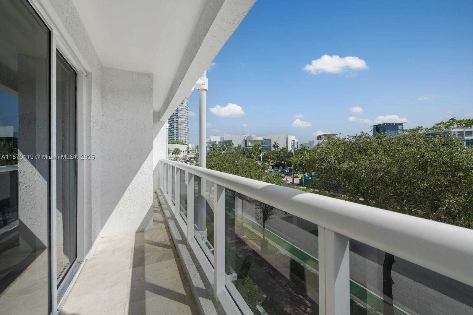 Small Image of 400 ALTON RD #TH-1A, Miami Beach Number 24