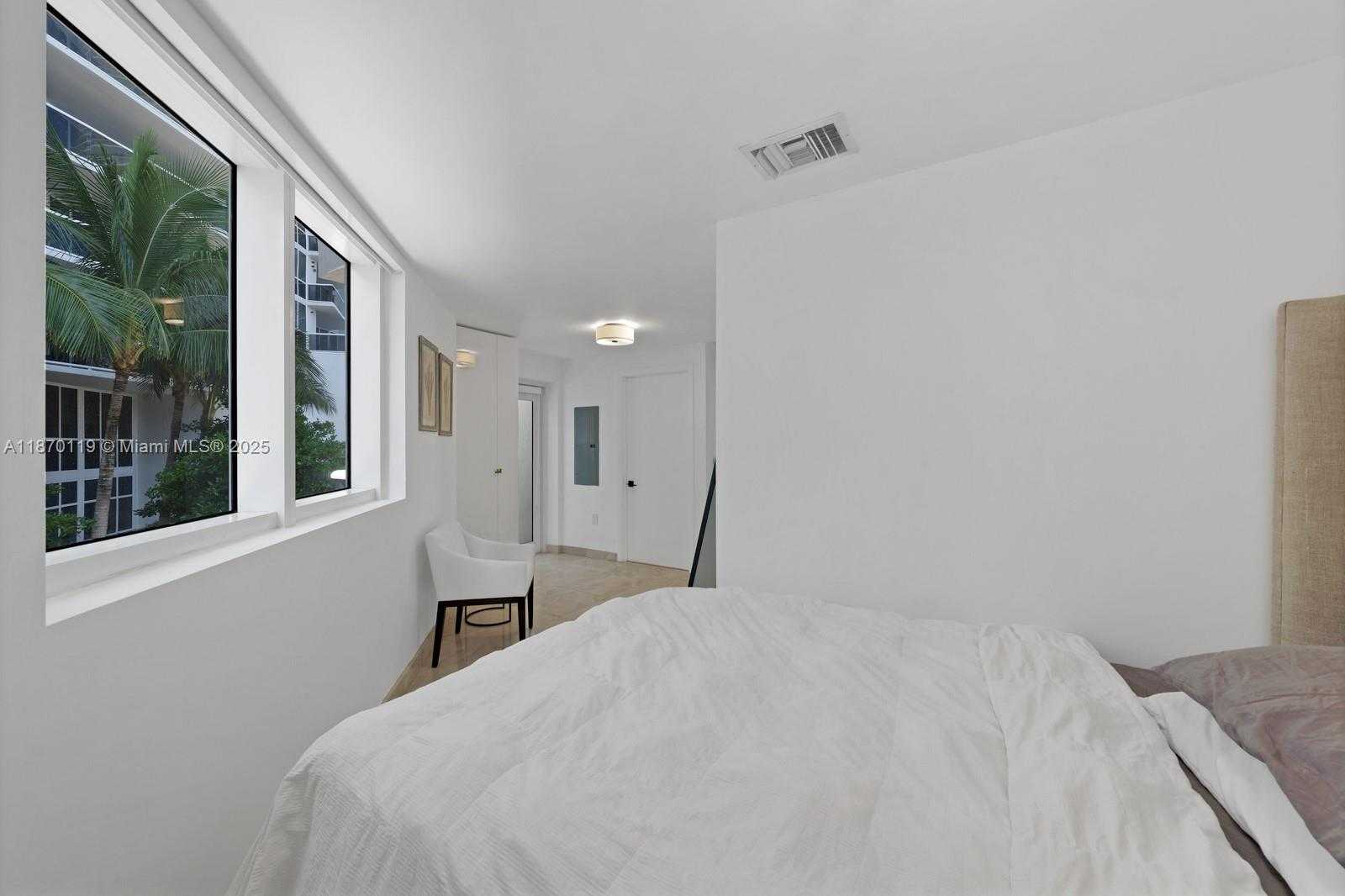 Small Image of 400 ALTON RD #TH-1A, Miami Beach Number 26