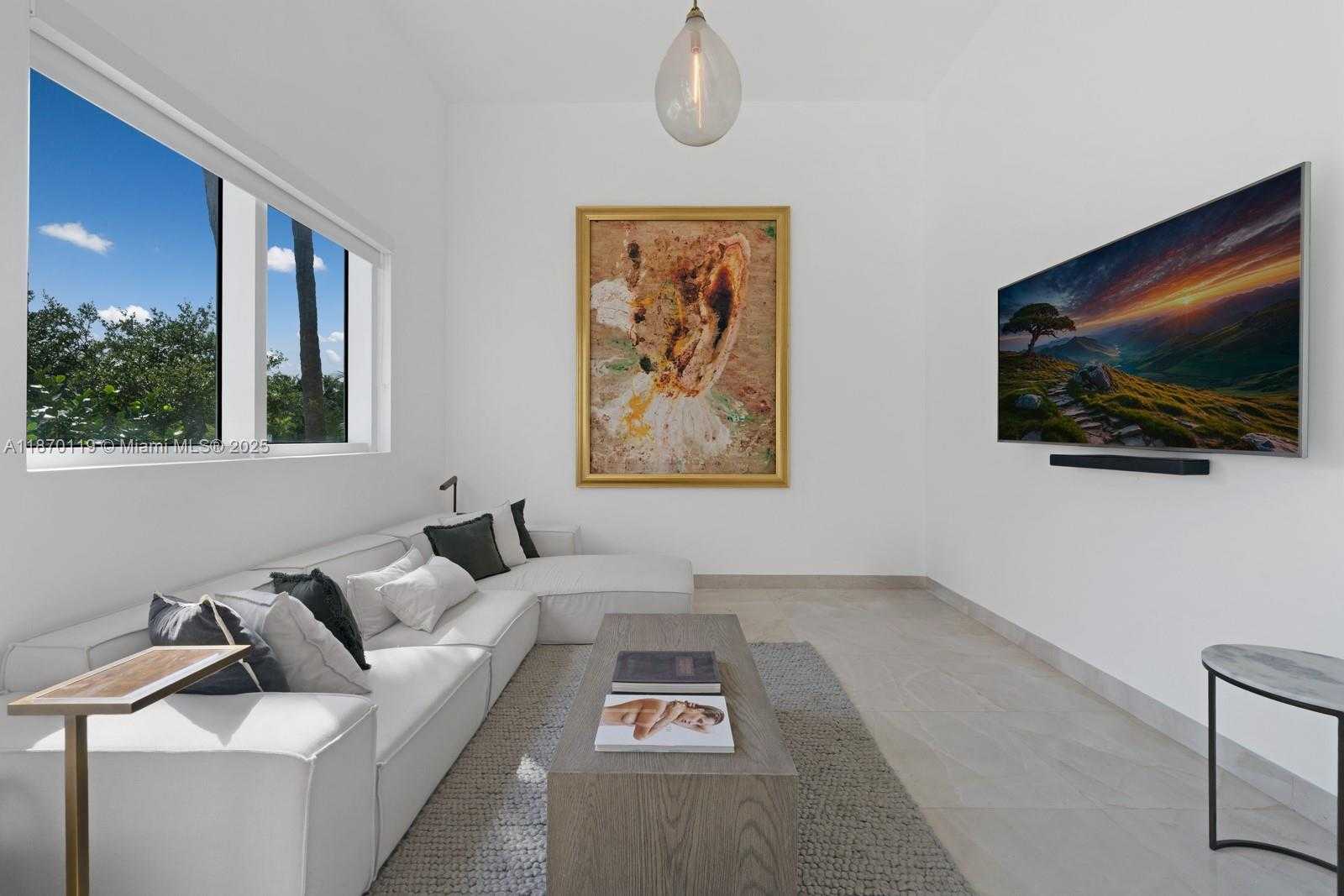 Small Image of 400 ALTON RD #TH-1A, Miami Beach Number 5