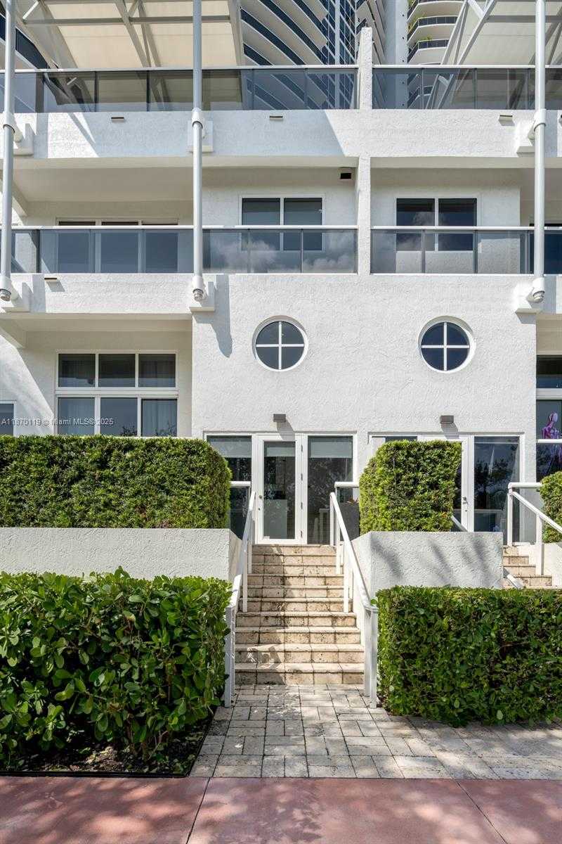 Small Image of 400 ALTON RD #TH-1A, Miami Beach Number 8
