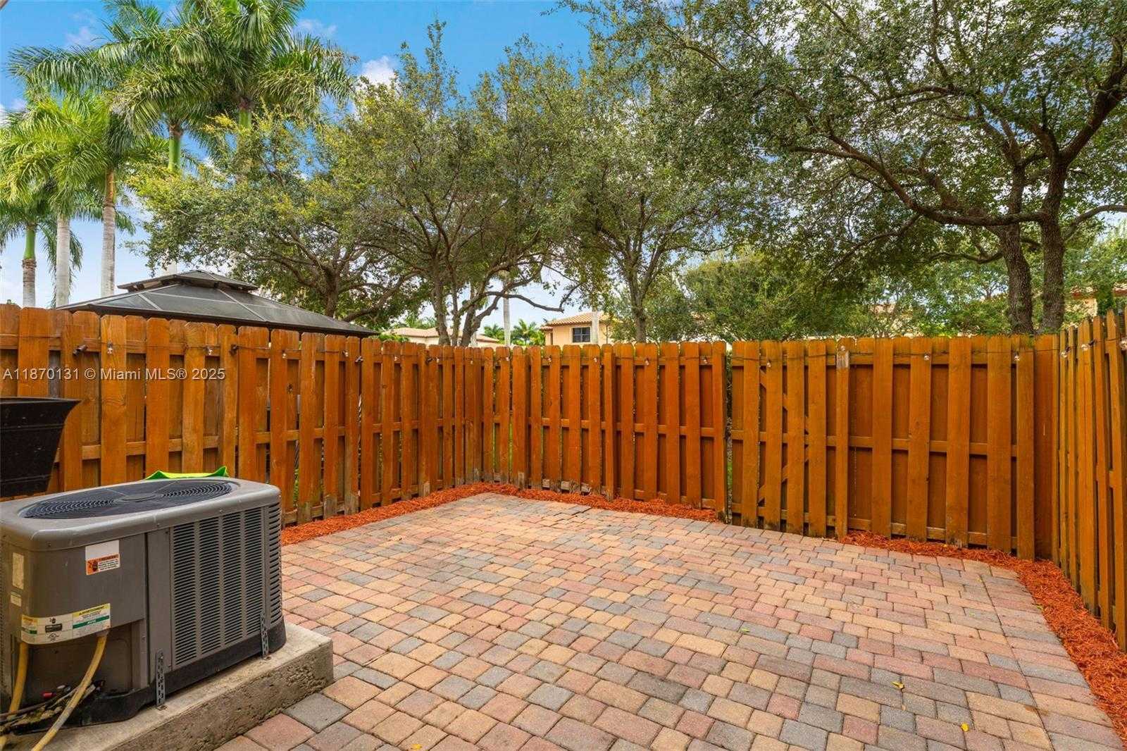 Small Image of 449 SOUTH EAST 32 TER, Homestead Number 17