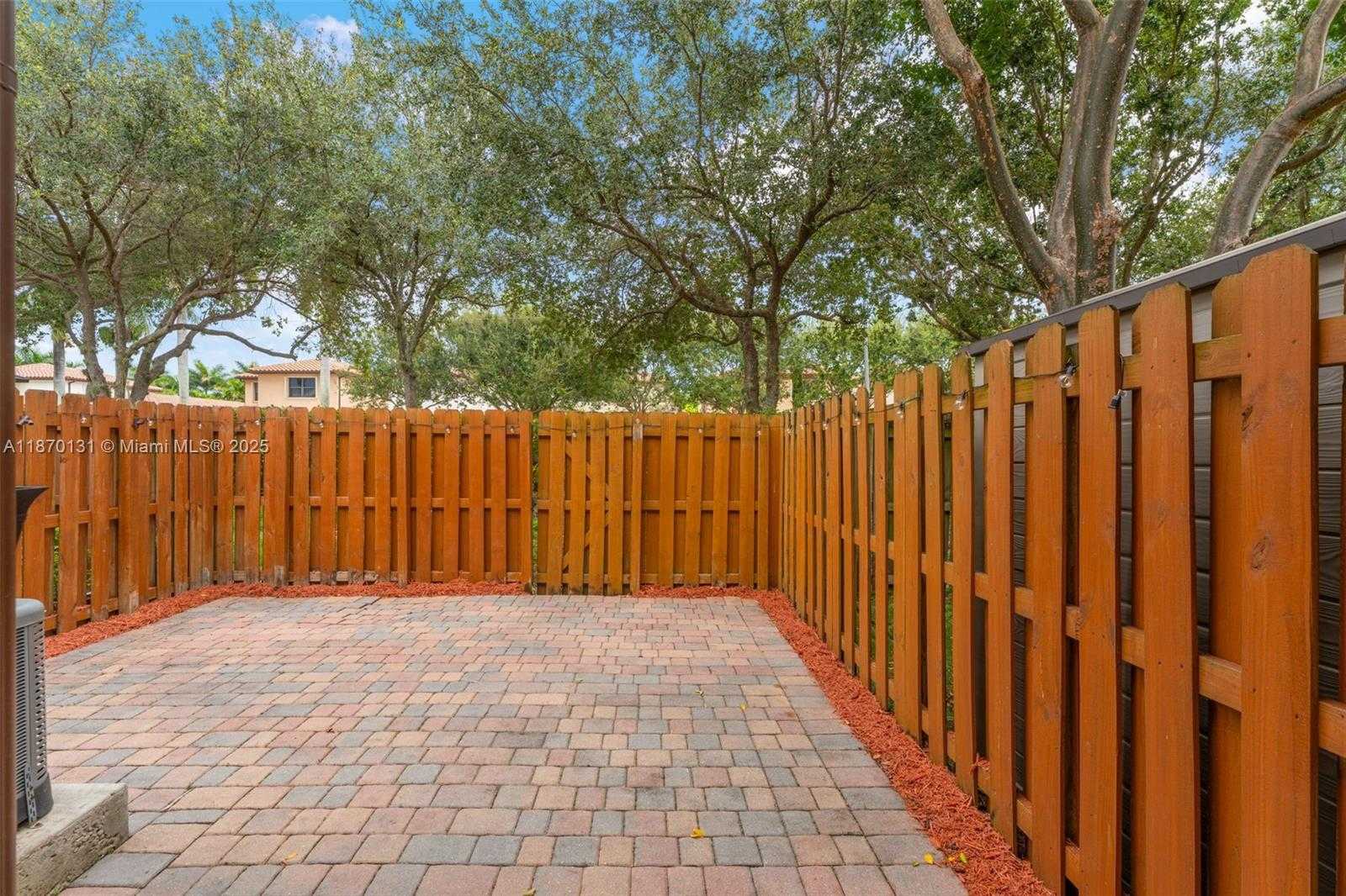 Small Image of 449 SOUTH EAST 32 TER, Homestead Number 18