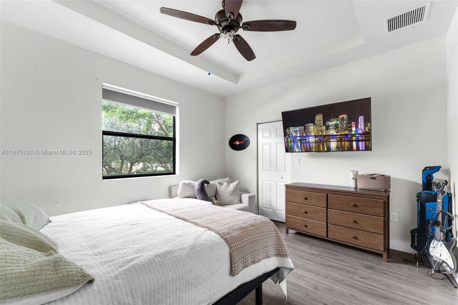 Small Image of 449 SOUTH EAST 32 TER, Homestead Number 22