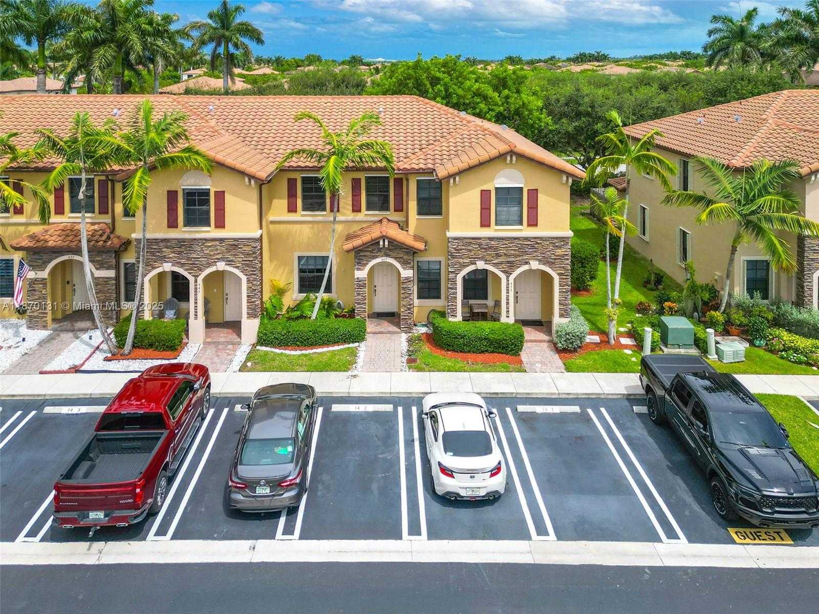 Small Image of 449 SOUTH EAST 32 TER, Homestead Number 4