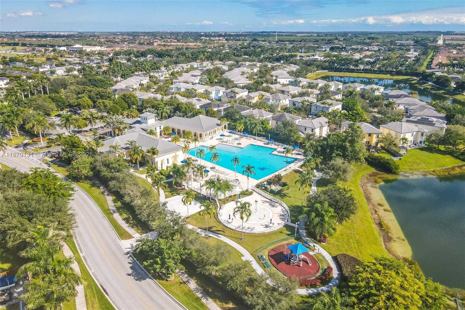 Small Image of 449 SOUTH EAST 32 TER, Homestead Number 43