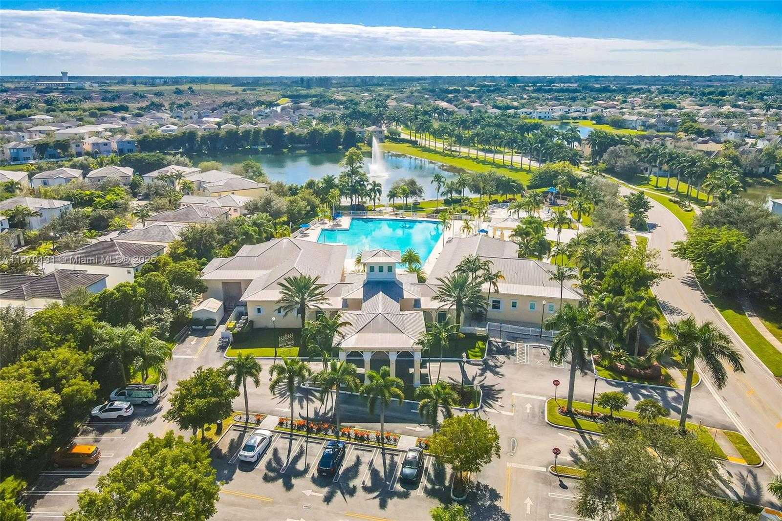 Small Image of 449 SOUTH EAST 32 TER, Homestead Number 44