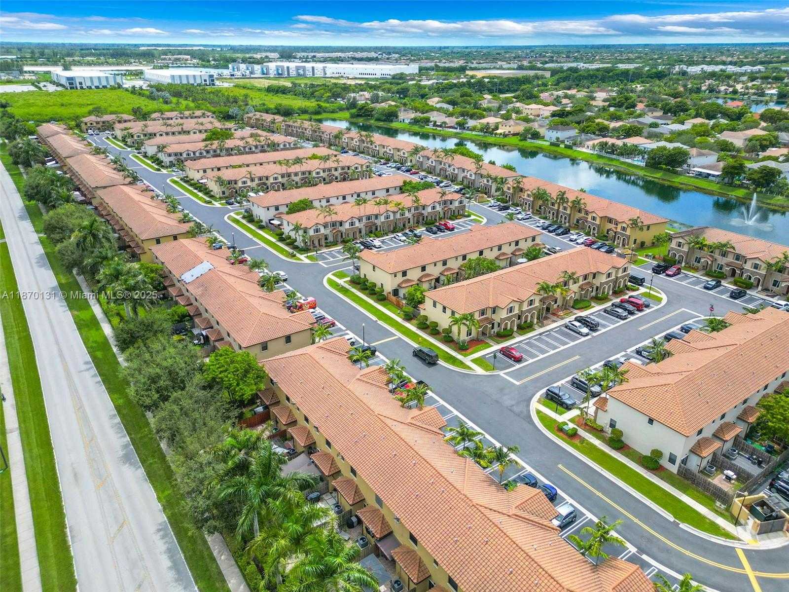 Small Image of 449 SOUTH EAST 32 TER, Homestead Number 9