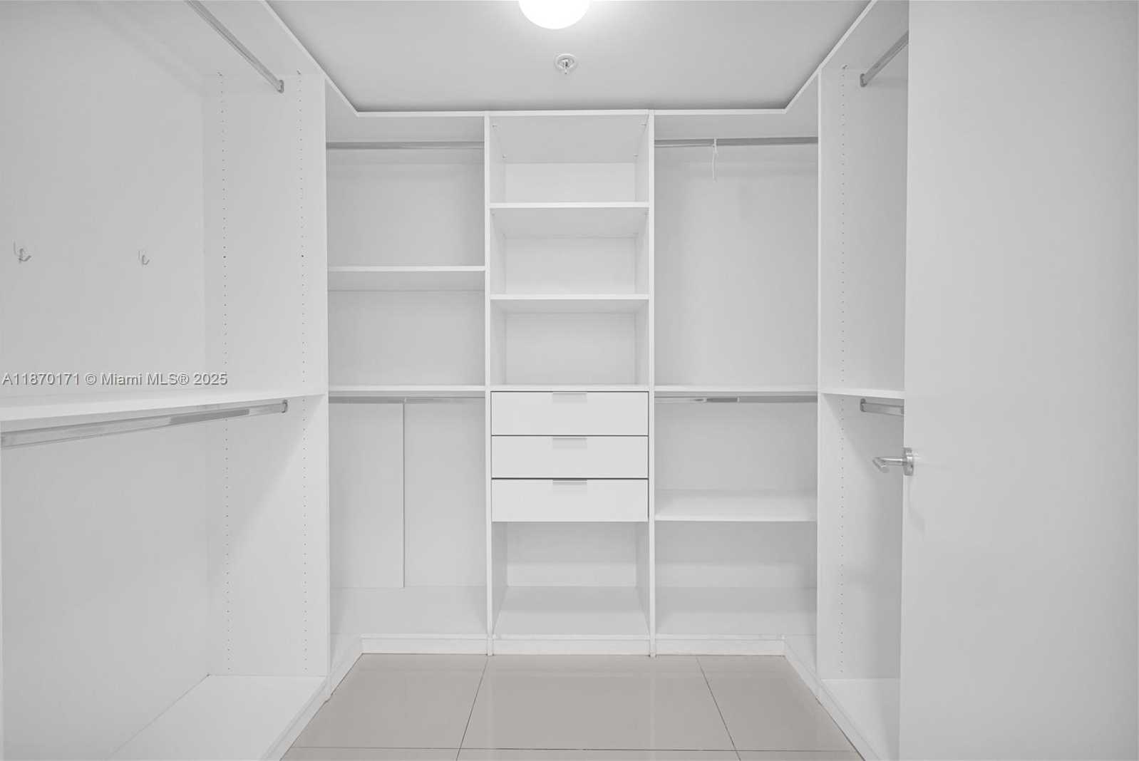 Small Image of 6620 INDIAN CREEK DR #116, Miami Beach Number 13