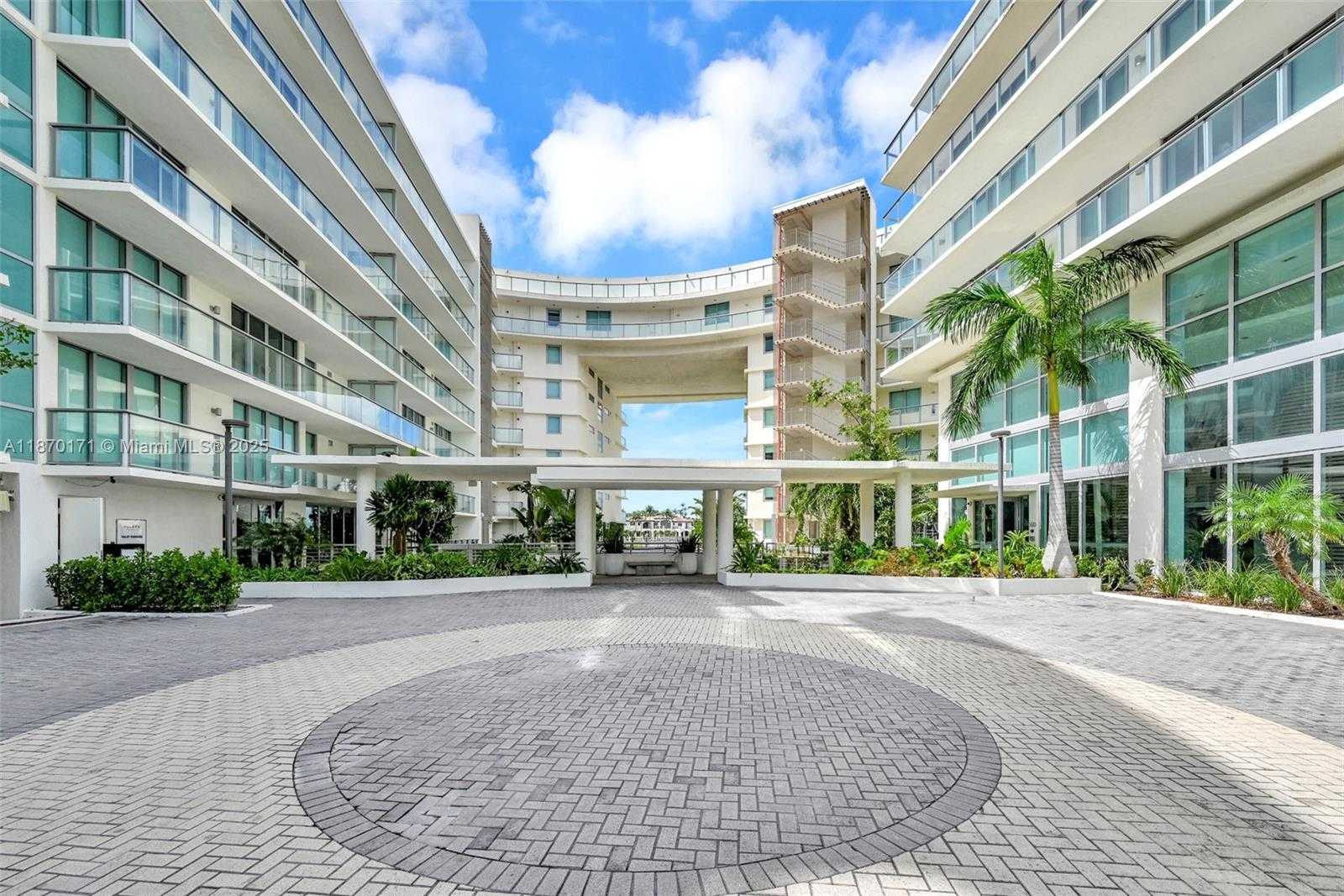 Small Image of 6620 INDIAN CREEK DR #116, Miami Beach Number 20