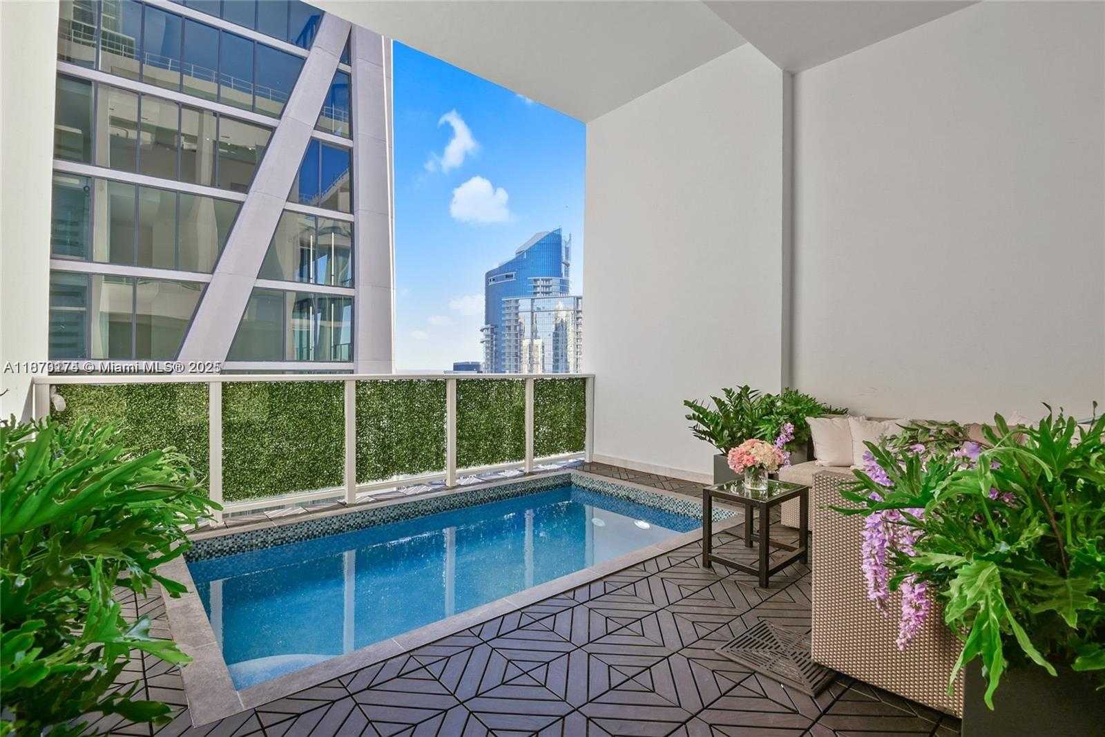 Small Image of 1040 BISCAYNE BLVD #2904, Miami Number 27