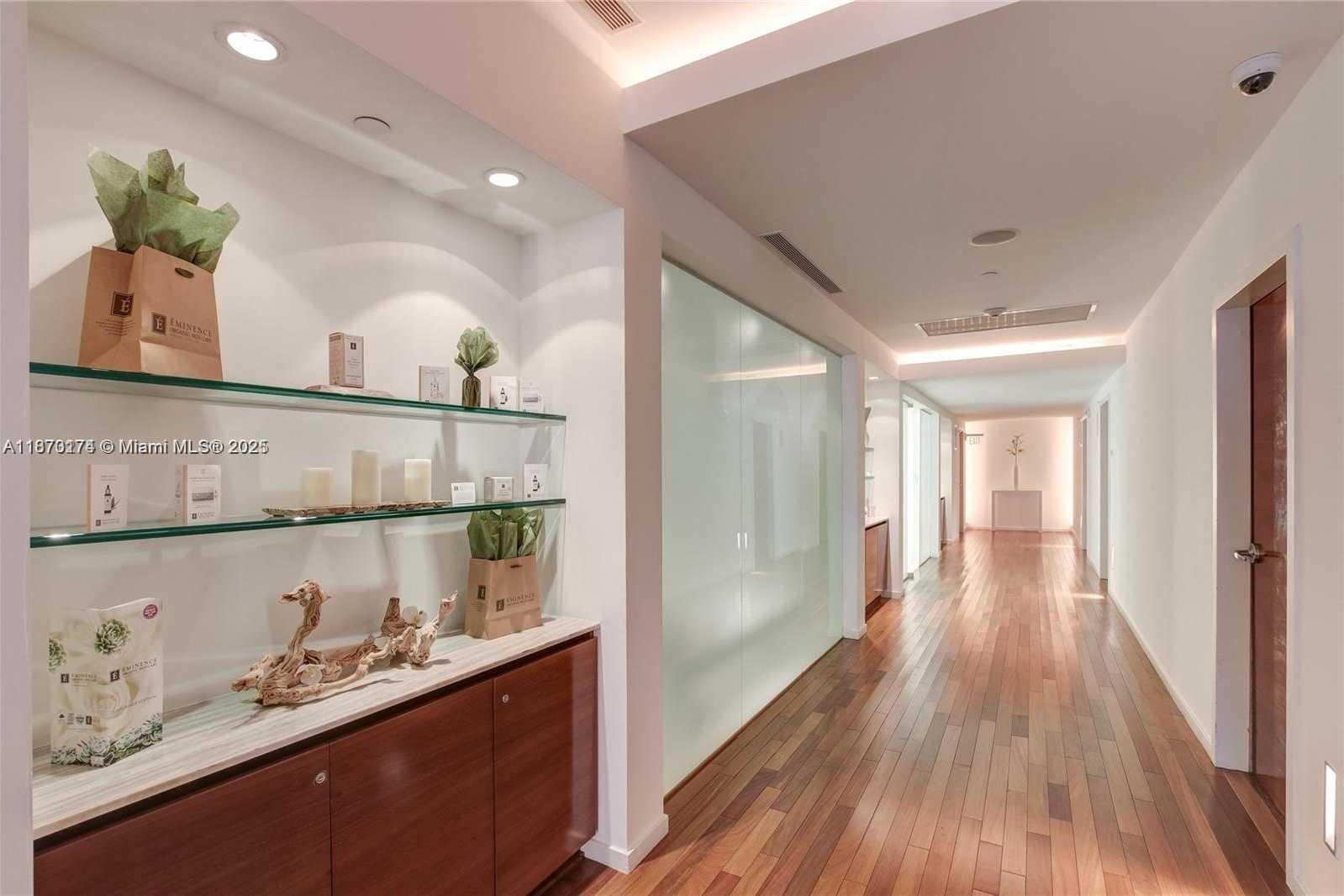 Small Image of 1040 BISCAYNE BLVD #2904, Miami Number 31