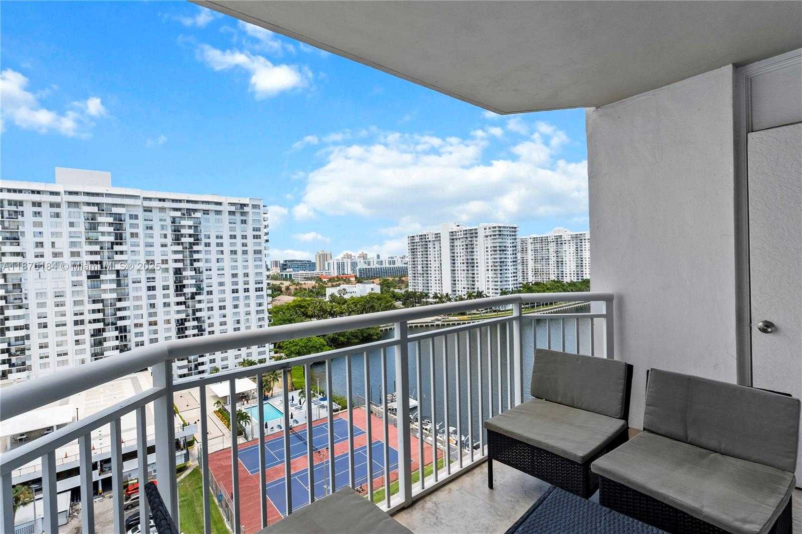 Small Image of 18071 BISCAYNE BLVD #1404, Aventura Number 12