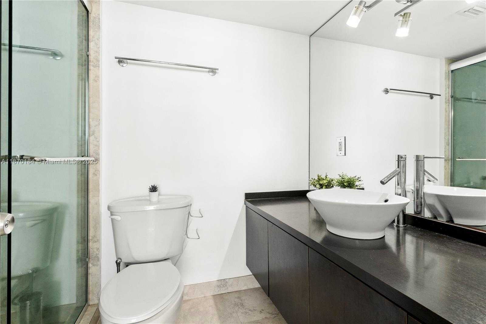 Small Image of 18071 BISCAYNE BLVD #1404, Aventura Number 15