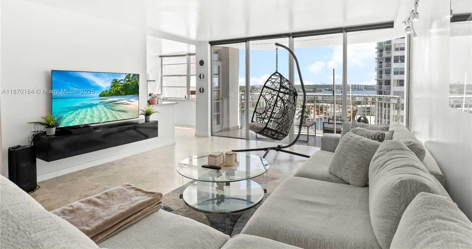 Small Image of 18071 BISCAYNE BLVD #1404, Aventura Number 7