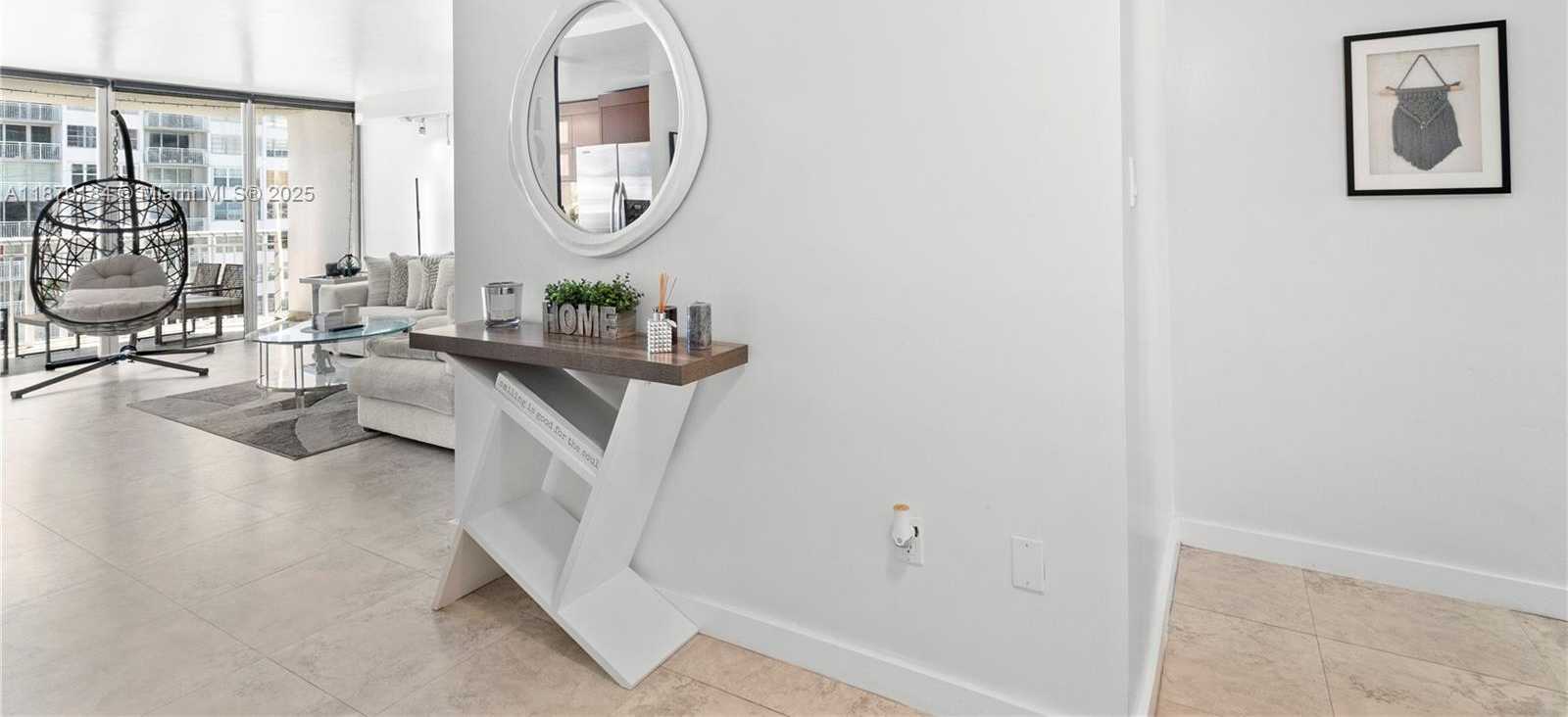 Small Image of 18071 BISCAYNE BLVD #1404, Aventura Number 9