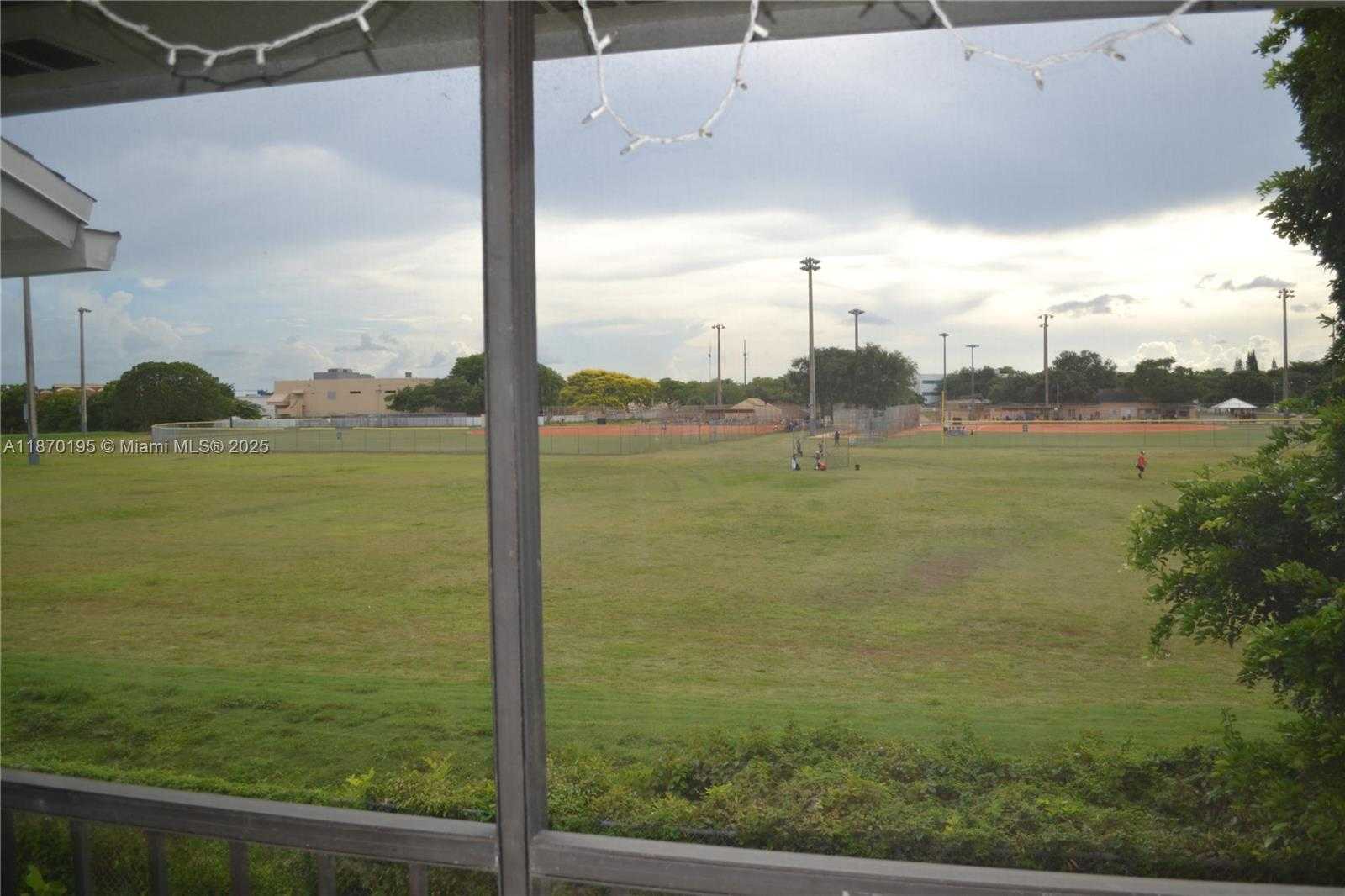 Small Image of 9727 HAMMOCKS BLVD #207D, Miami Number 12