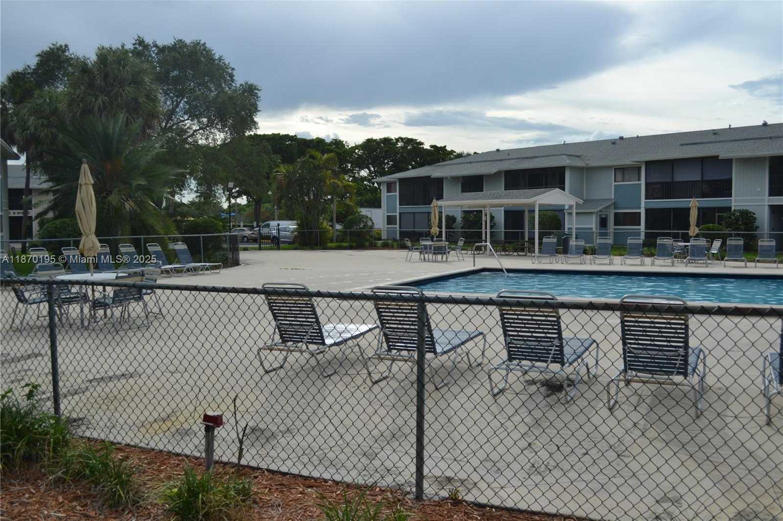 Small Image of 9727 HAMMOCKS BLVD #207D, Miami Number 38