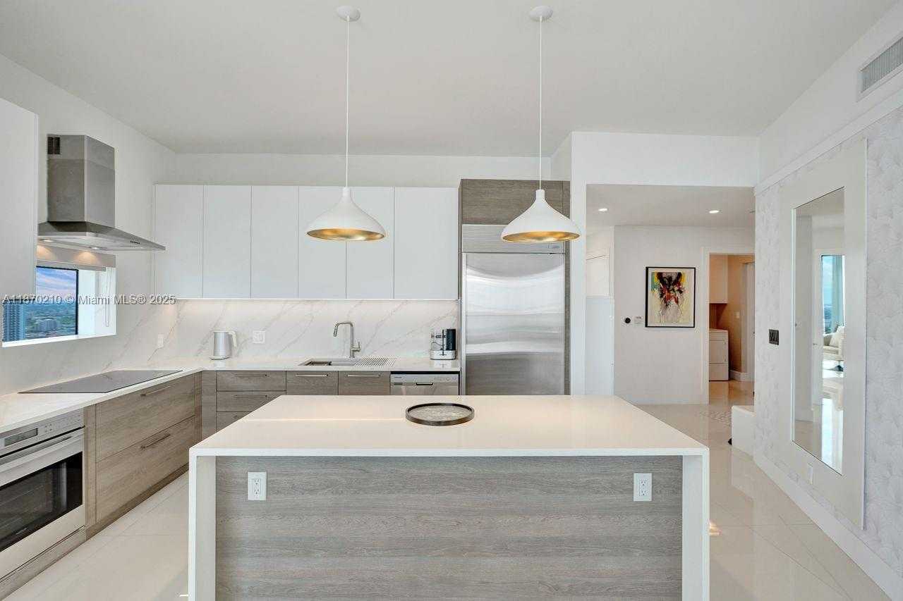 Small Image of 2020 NORTH BAYSHORE DR #3310, Miami Number 13