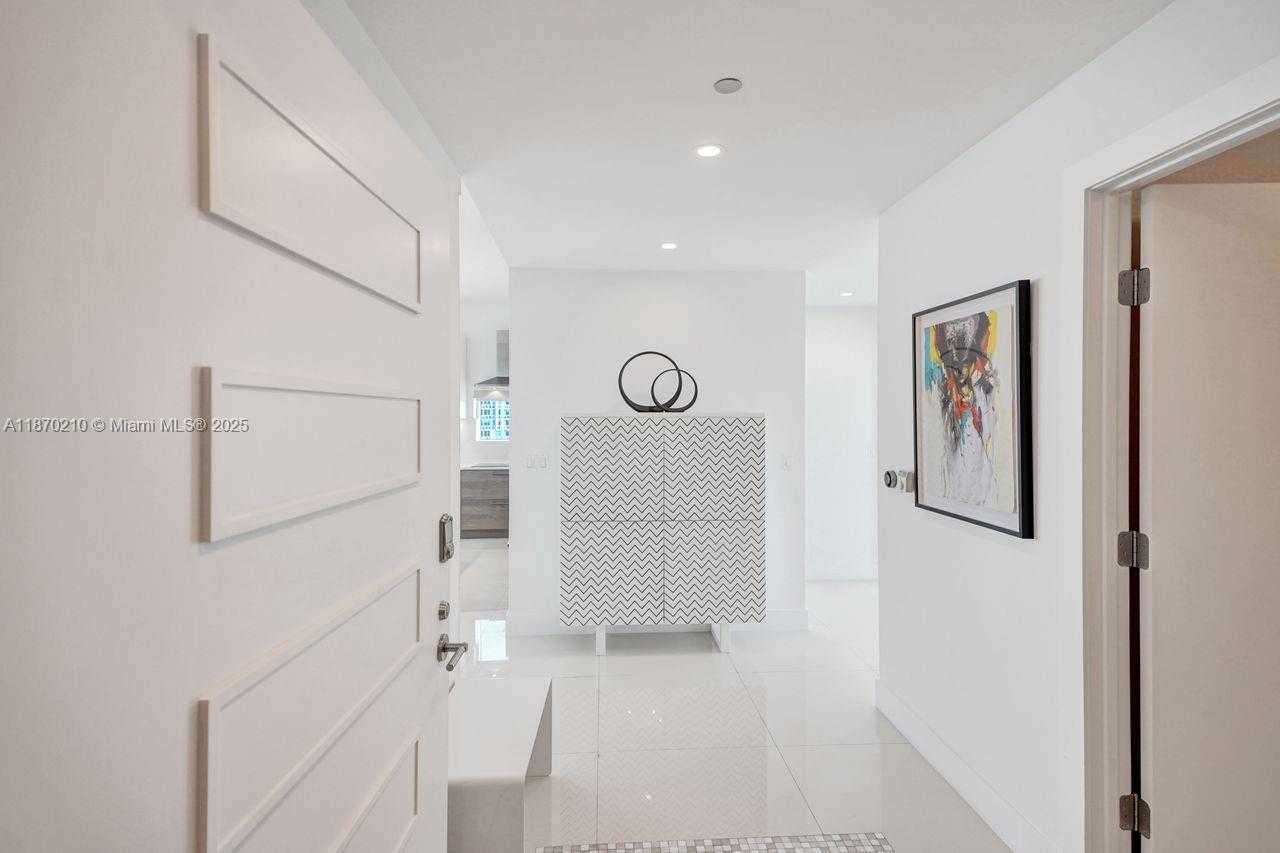 Small Image of 2020 NORTH BAYSHORE DR #3310, Miami Number 15