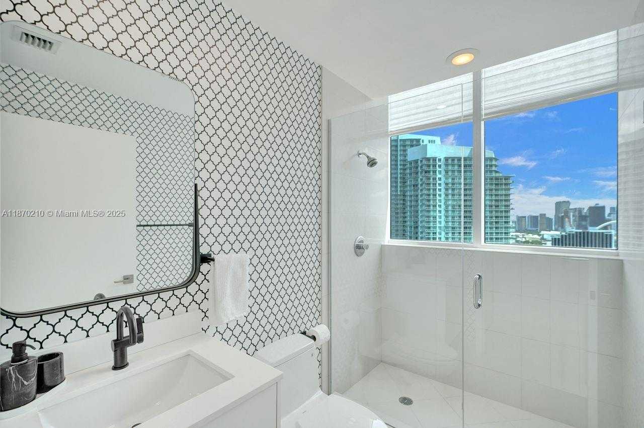 Small Image of 2020 NORTH BAYSHORE DR #3310, Miami Number 47