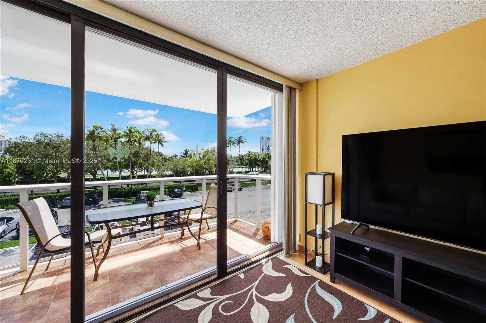 Small Image of 3675 NORTH COUNTRY CLUB DR #204, Aventura Number 12