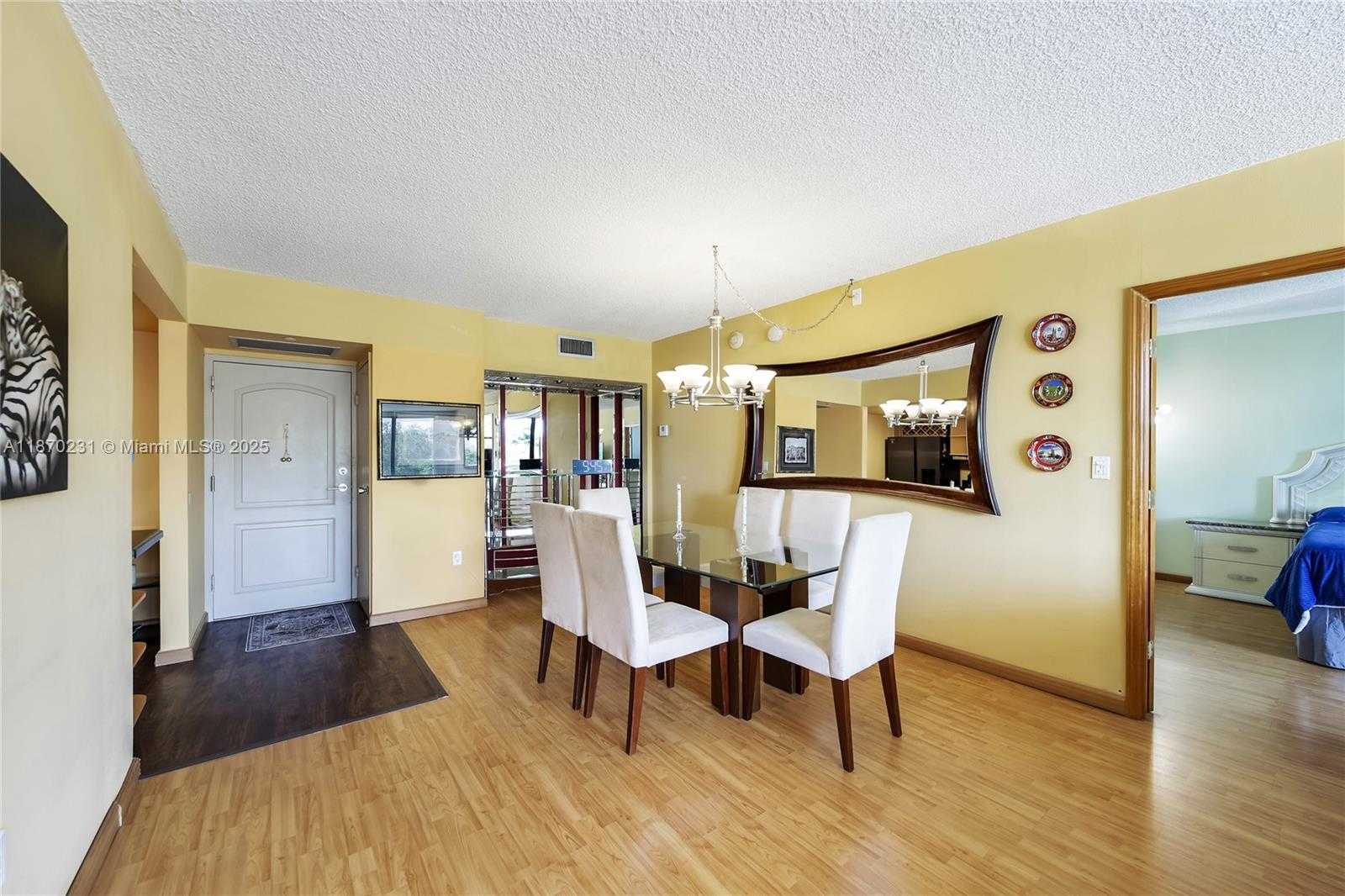 Small Image of 3675 NORTH COUNTRY CLUB DR #204, Aventura Number 16