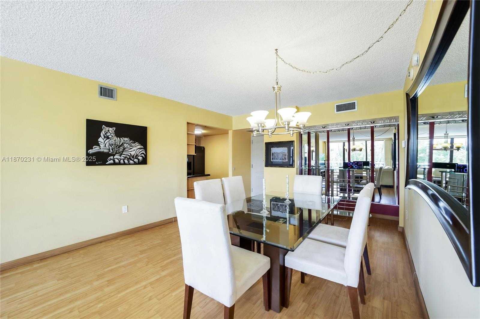 Small Image of 3675 NORTH COUNTRY CLUB DR #204, Aventura Number 18