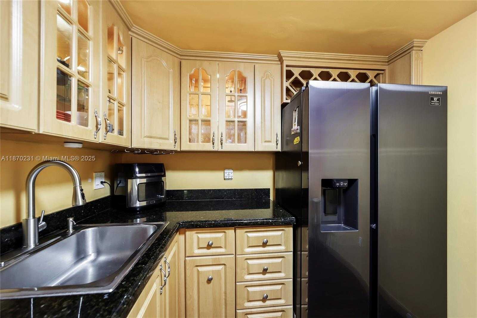 Small Image of 3675 NORTH COUNTRY CLUB DR #204, Aventura Number 21