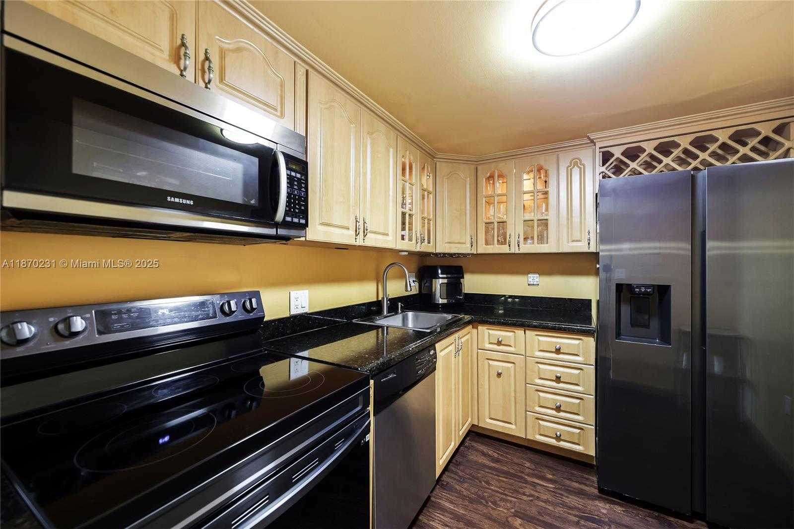 Small Image of 3675 NORTH COUNTRY CLUB DR #204, Aventura Number 23