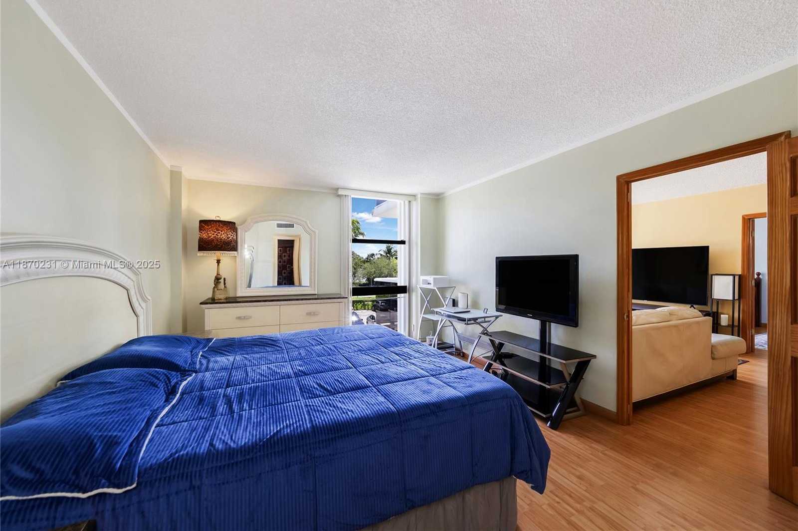 Small Image of 3675 NORTH COUNTRY CLUB DR #204, Aventura Number 25