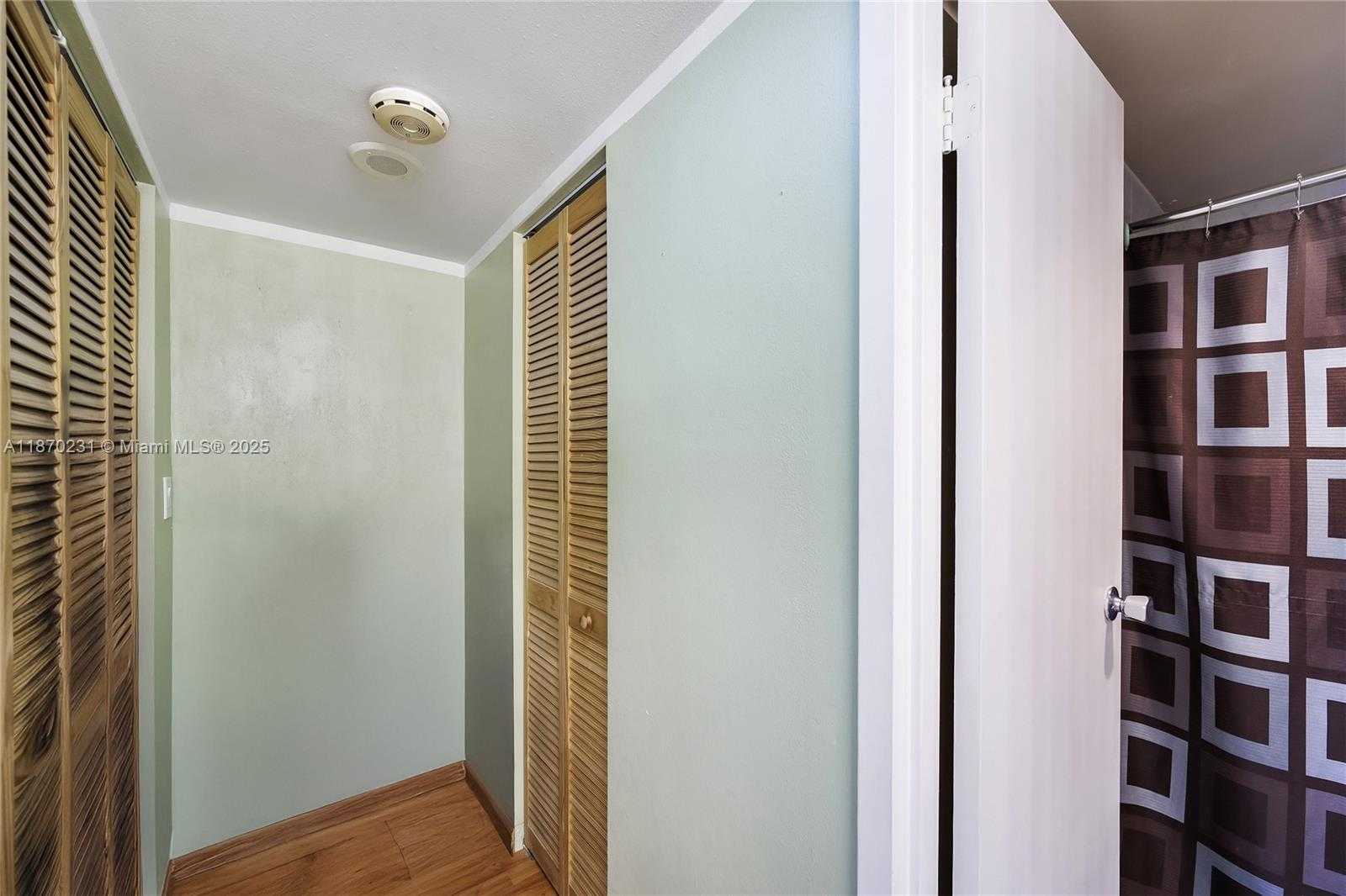 Small Image of 3675 NORTH COUNTRY CLUB DR #204, Aventura Number 30