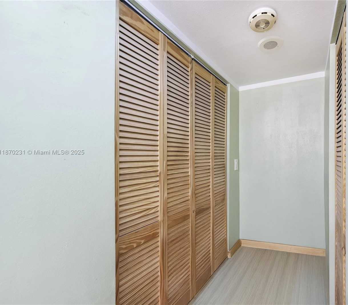 Small Image of 3675 NORTH COUNTRY CLUB DR #204, Aventura Number 31