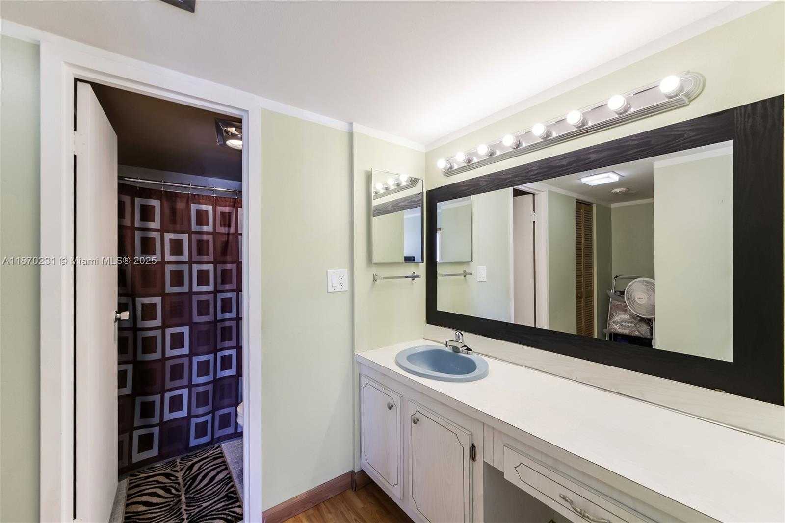 Small Image of 3675 NORTH COUNTRY CLUB DR #204, Aventura Number 33