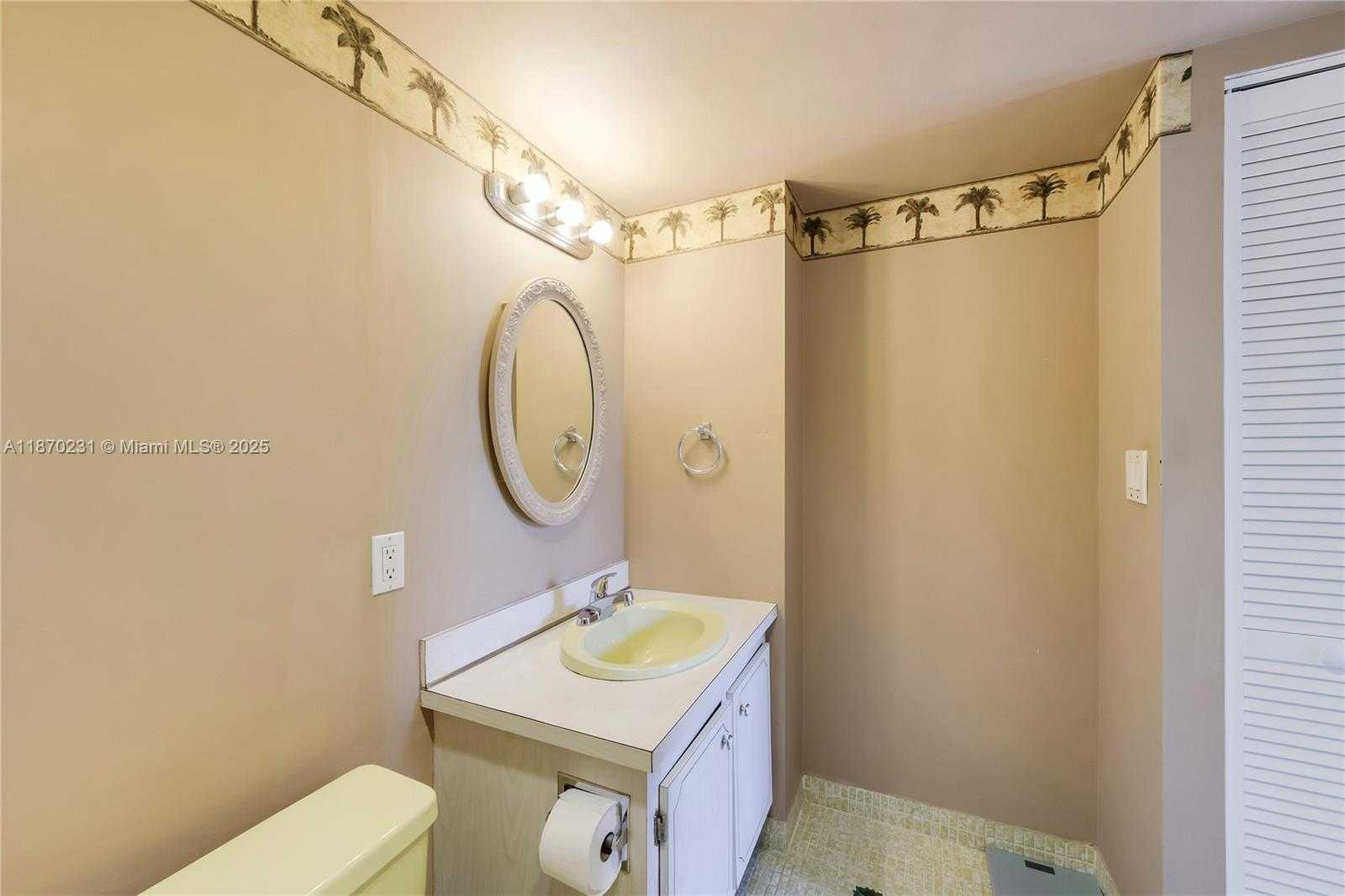 Small Image of 3675 NORTH COUNTRY CLUB DR #204, Aventura Number 41