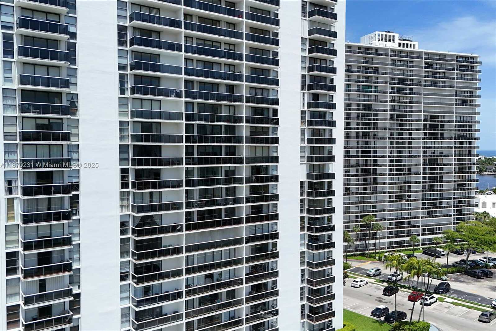 Small Image of 3675 NORTH COUNTRY CLUB DR #204, Aventura Number 65
