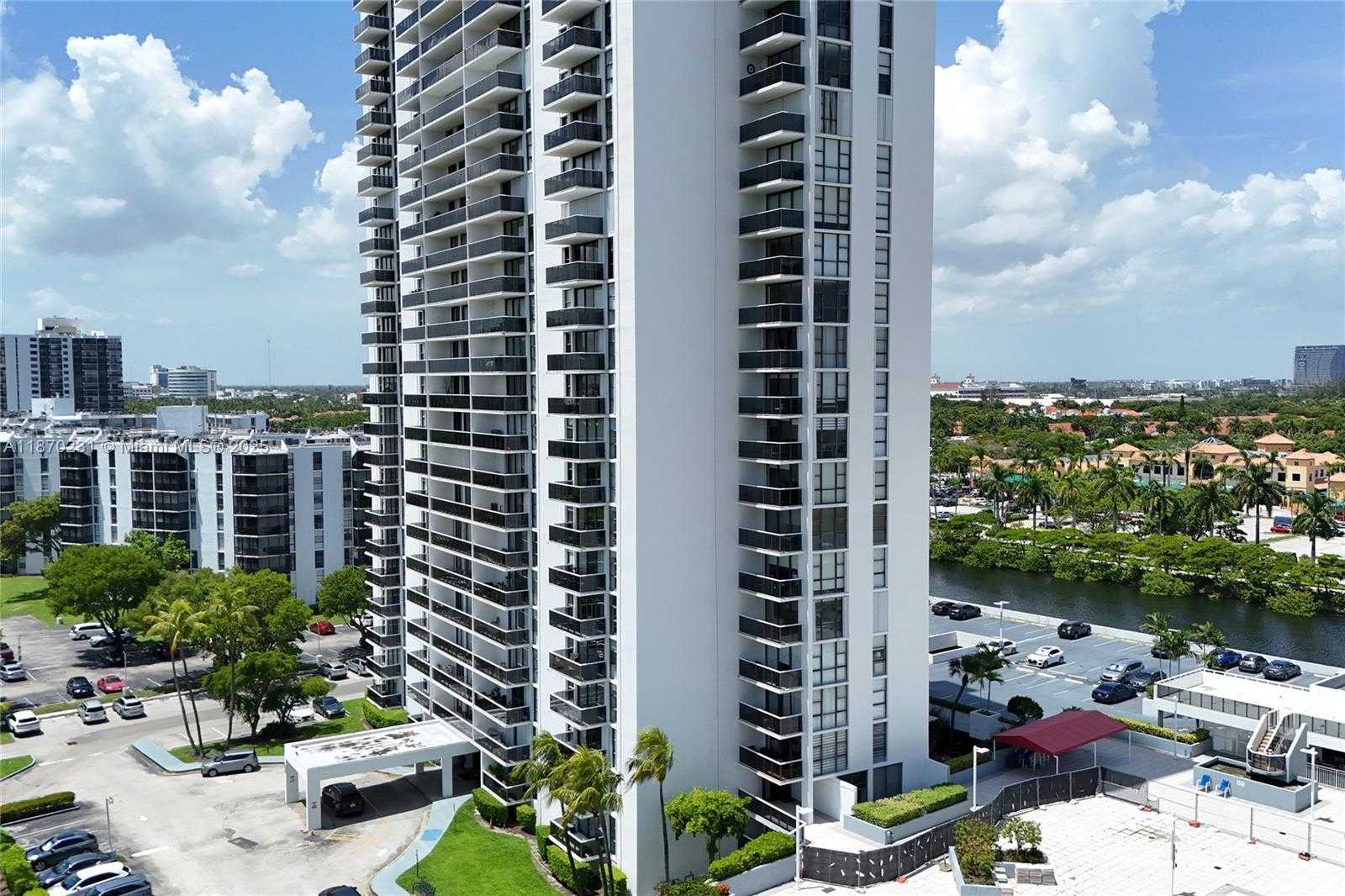 Small Image of 3675 NORTH COUNTRY CLUB DR #204, Aventura Number 69