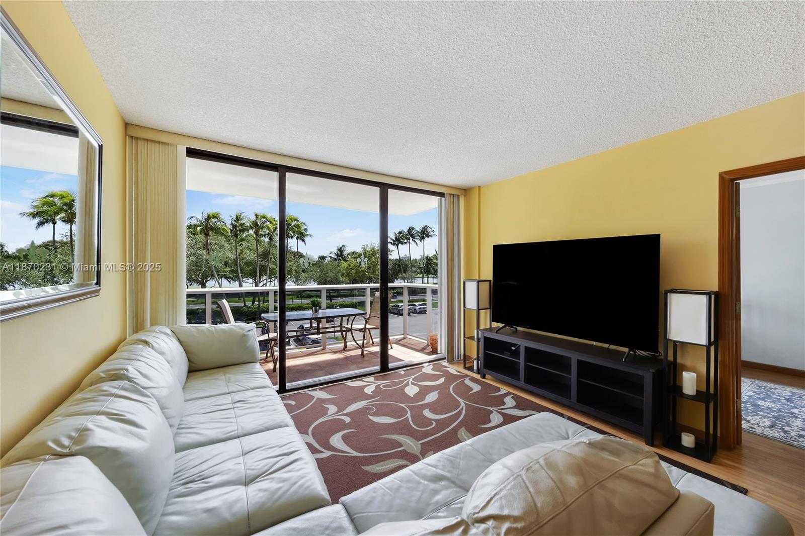 Small Image of 3675 NORTH COUNTRY CLUB DR #204, Aventura Number 9
