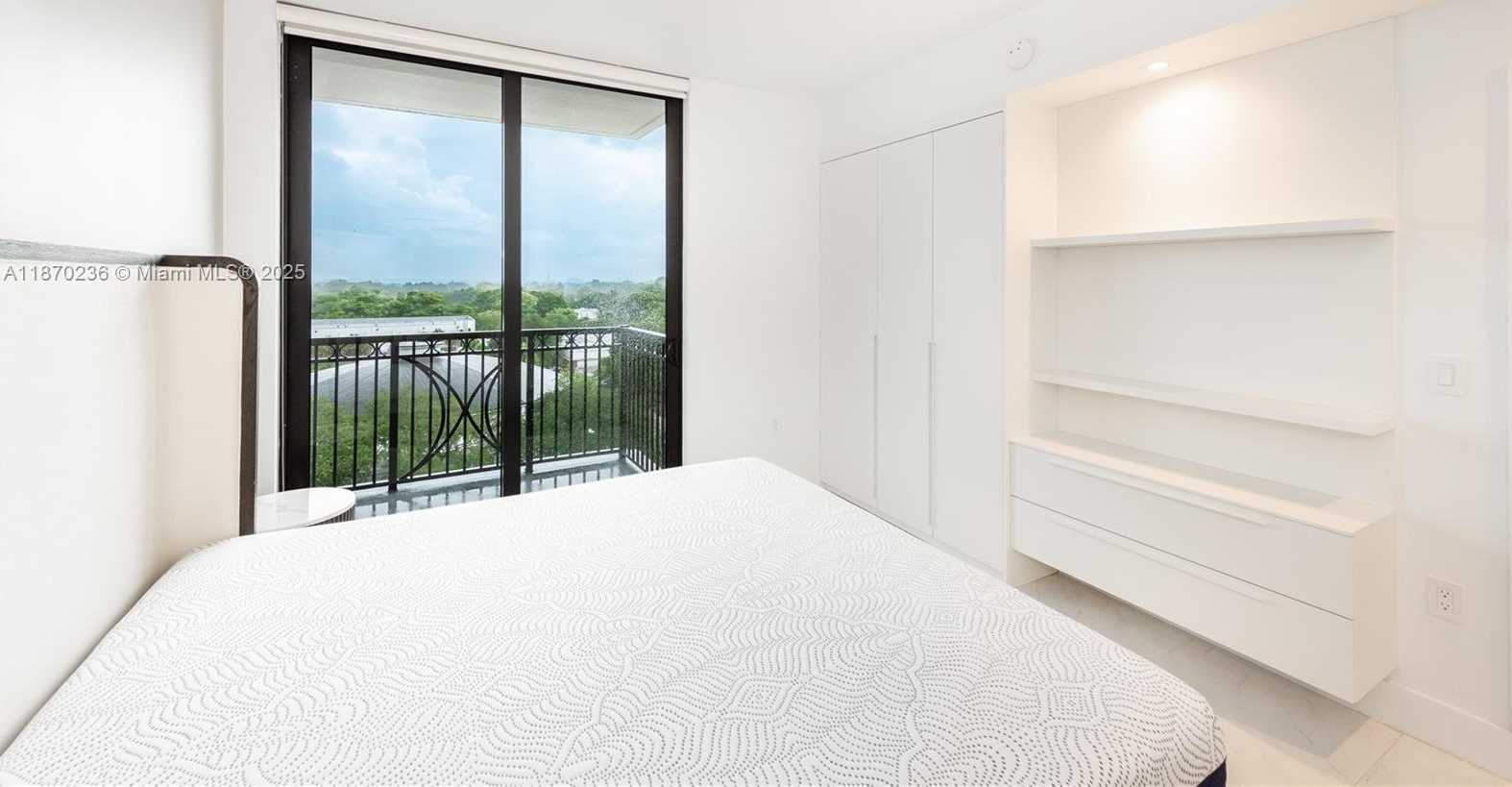 Small Image of 301 ALTARA AVE #619, Coral Gables Number 12