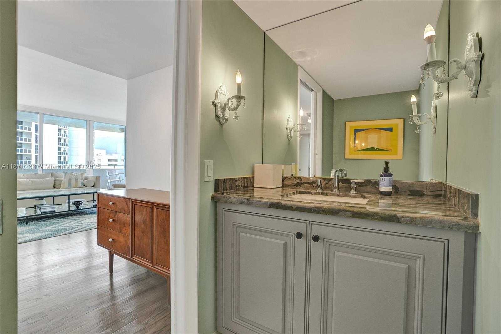 Small Image of 11 ISLAND AVE #1611, Miami Beach Number 13