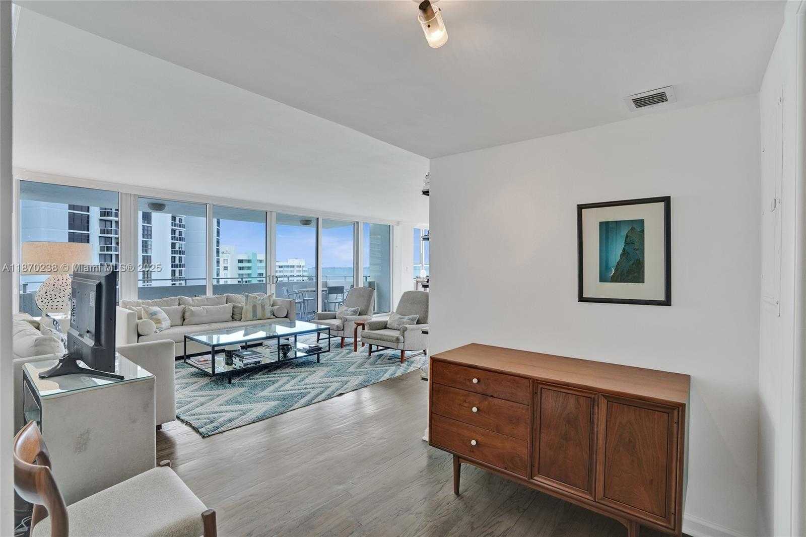 Small Image of 11 ISLAND AVE #1611, Miami Beach Number 14