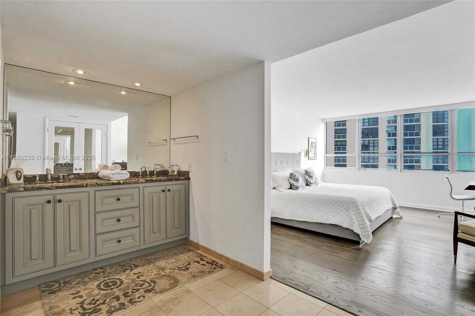 Small Image of 11 ISLAND AVE #1611, Miami Beach Number 22