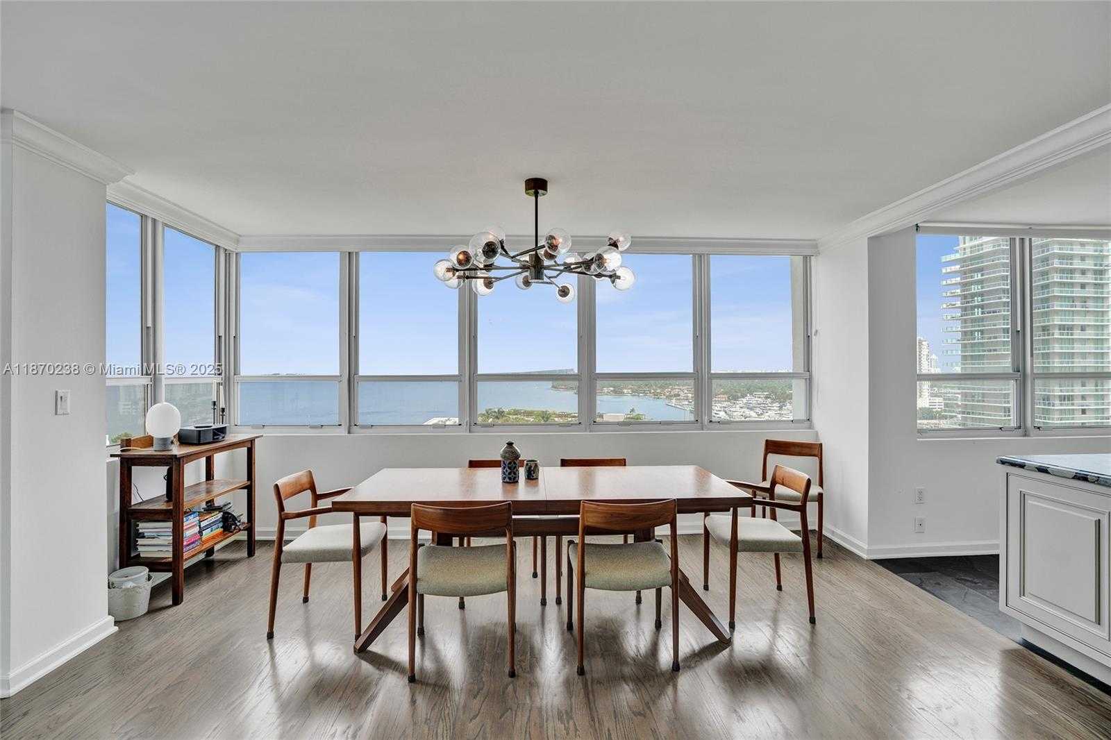 Small Image of 11 ISLAND AVE #1611, Miami Beach Number 7
