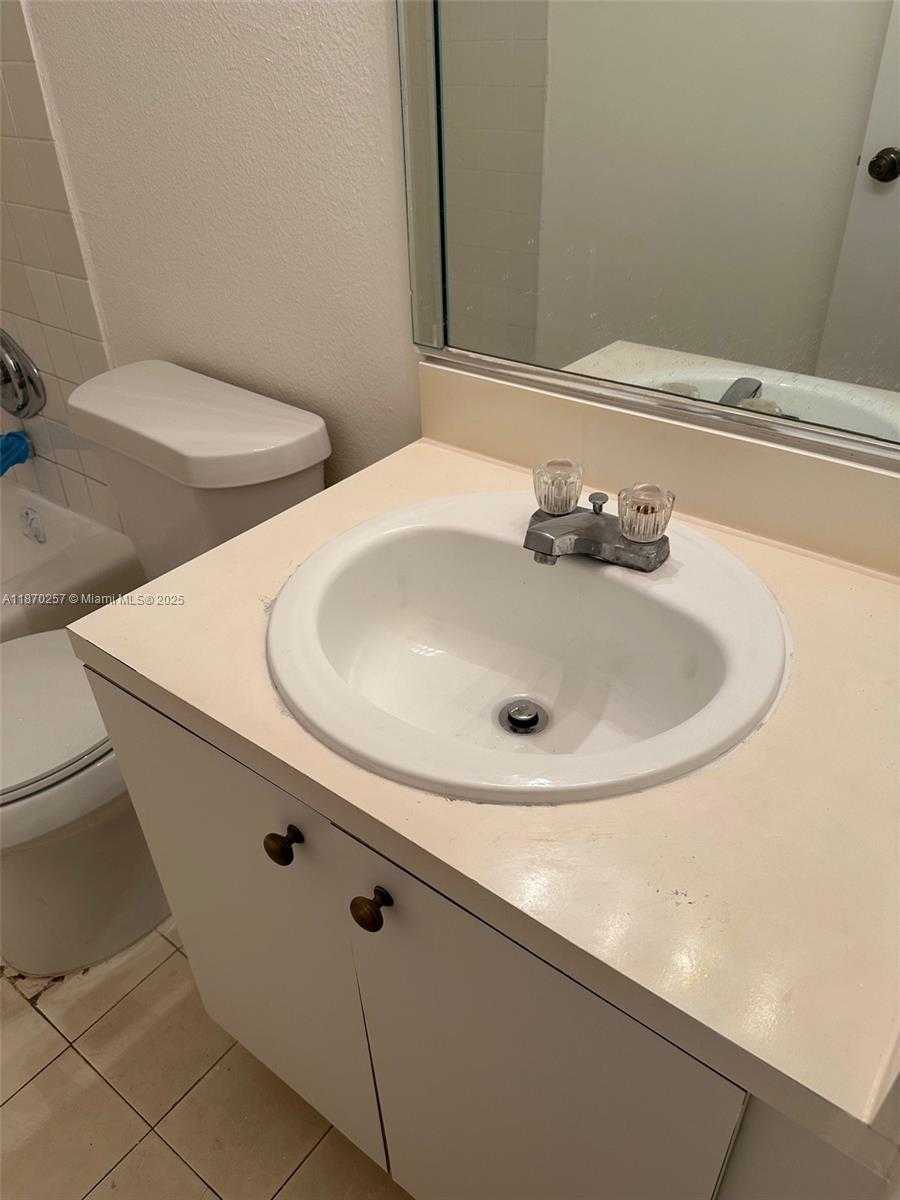 Small Image of 17911 NORTH WEST 68TH AVE #N206, Hialeah Number 3