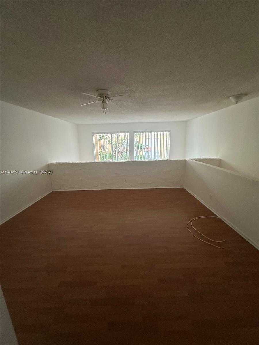 Small Image of 17911 NORTH WEST 68TH AVE #N206, Hialeah Number 5