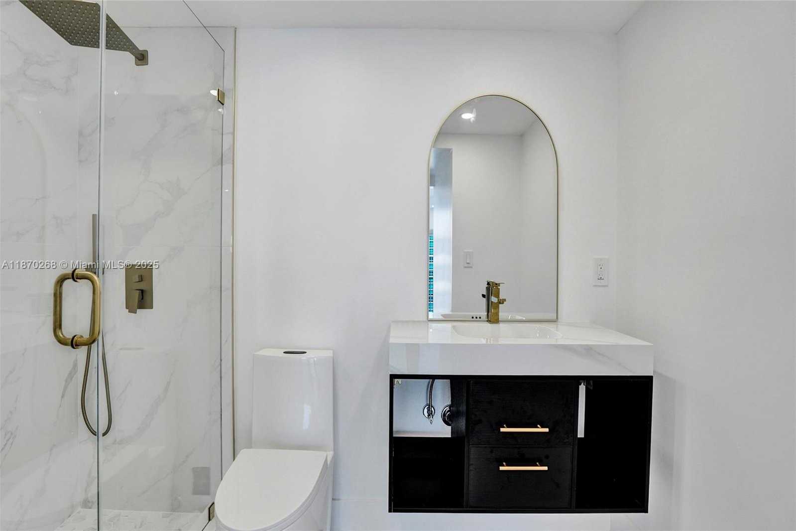 Small Image of 1985 SOUTH OCEAN DR #11L, Hallandale Beach Number 18