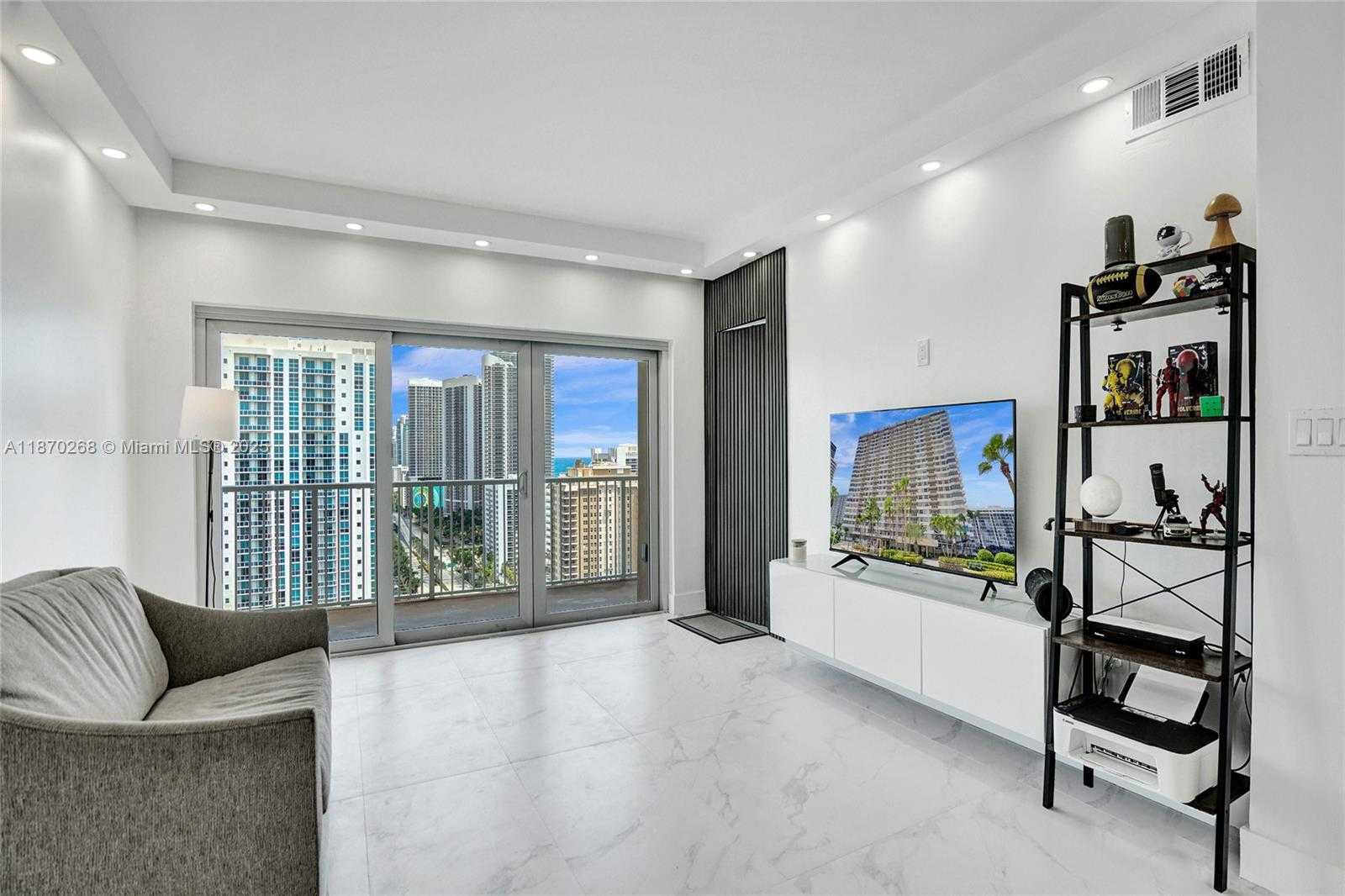 Small Image of 1985 SOUTH OCEAN DR #11L, Hallandale Beach Number 5