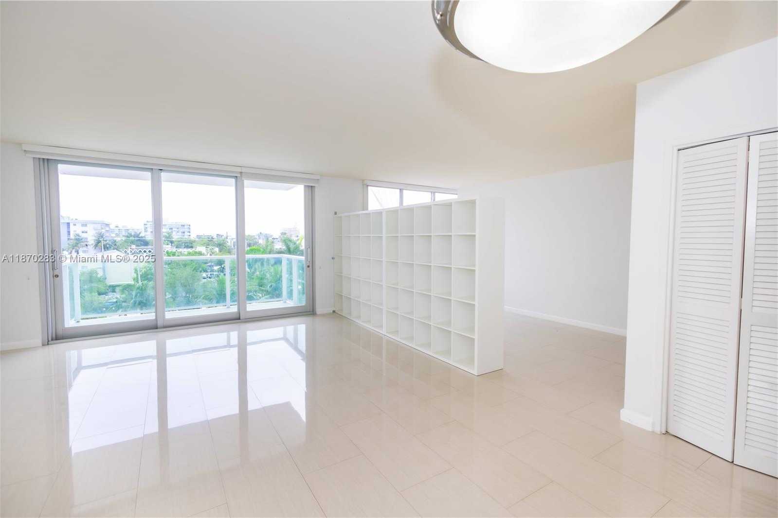 Small Image of 1000 WEST AVE #430, Miami Beach Number 3