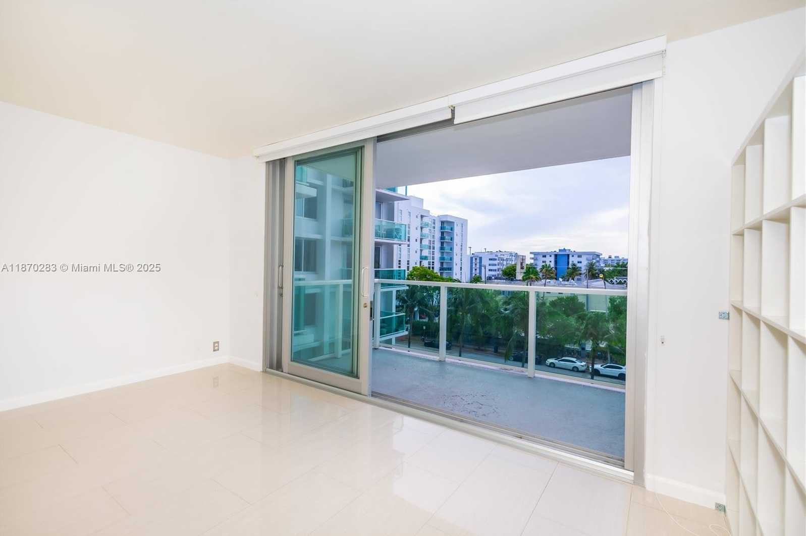 Small Image of 1000 WEST AVE #430, Miami Beach Number 4