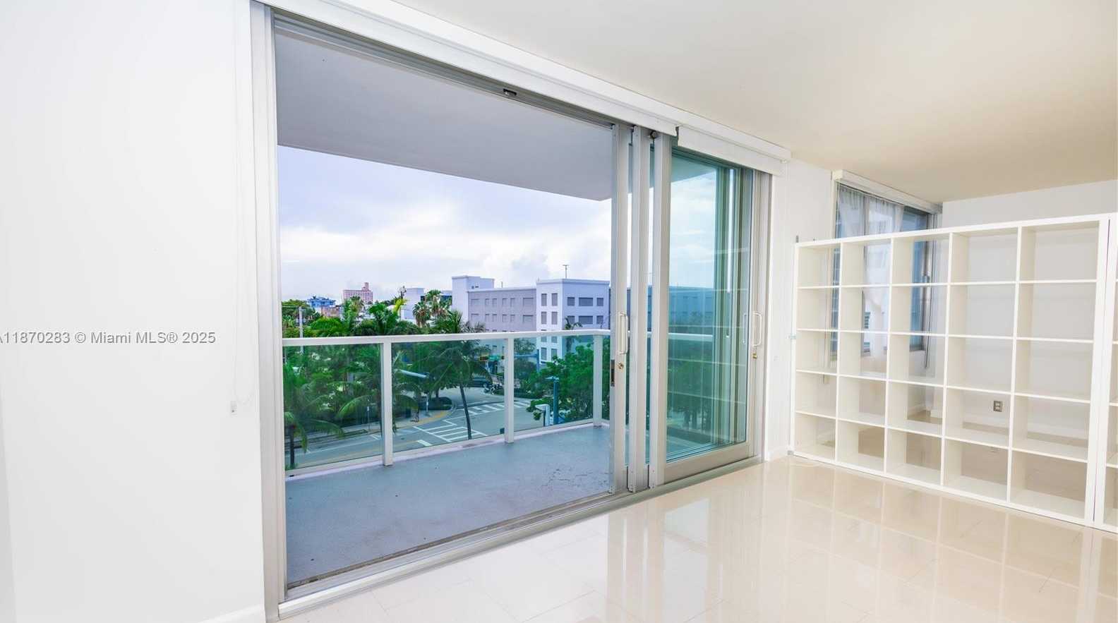 Small Image of 1000 WEST AVE #430, Miami Beach Number 5