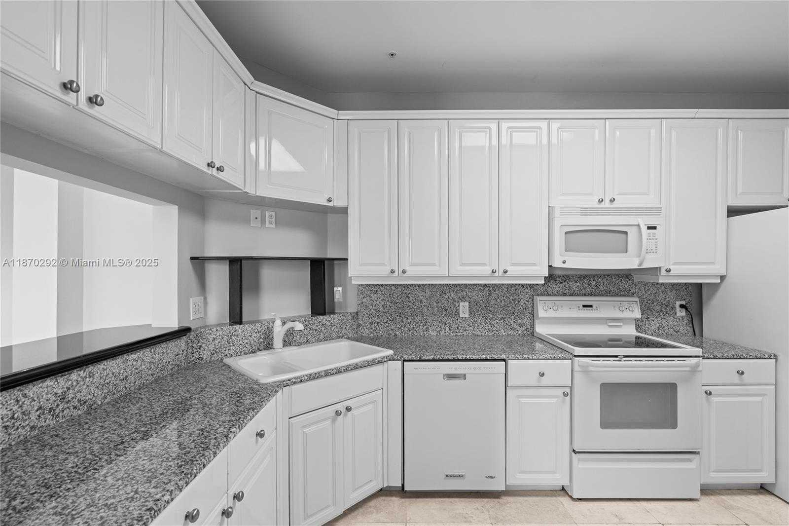 Small Image of 888 BRICKELL KEY DR #408, Miami Number 17
